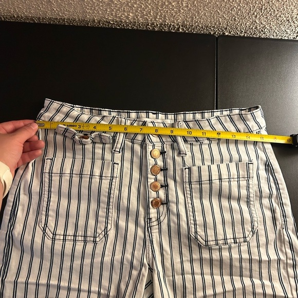 Judy Blue High Waisted White Navy Blue Stripe Shorts Rose Gold Buttons Size L - Picture 5 of 12